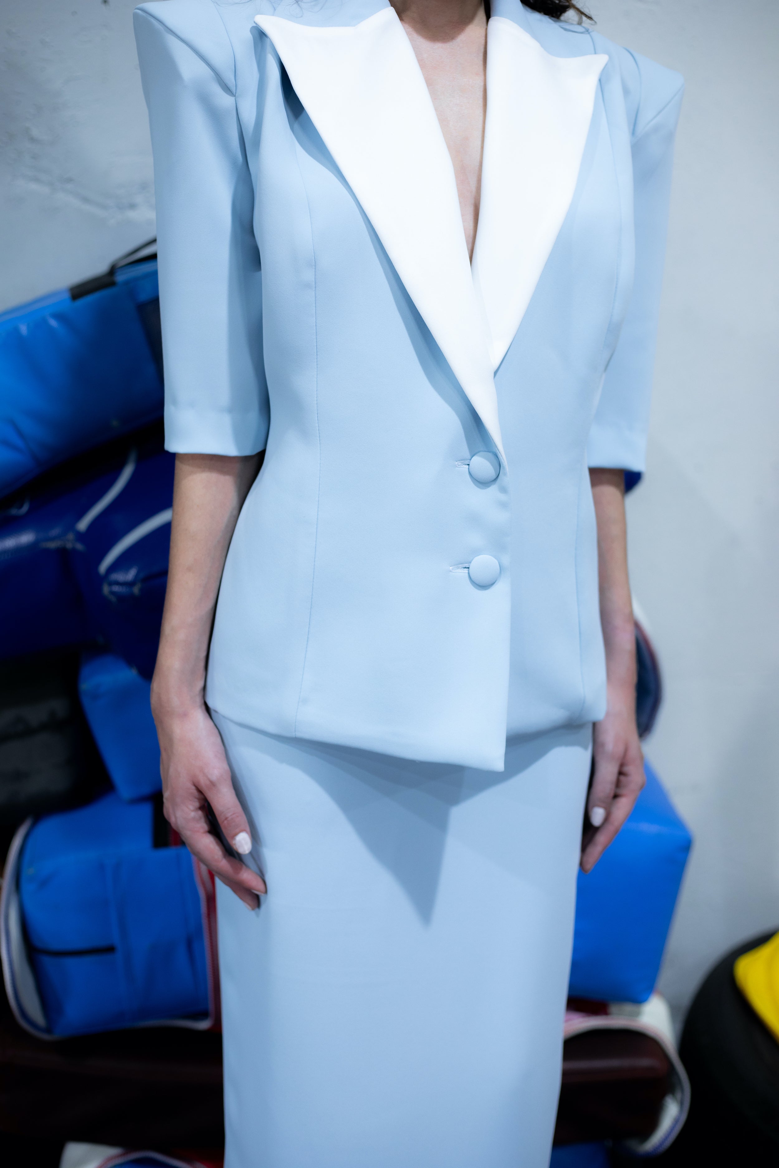 TRAJE CIELO